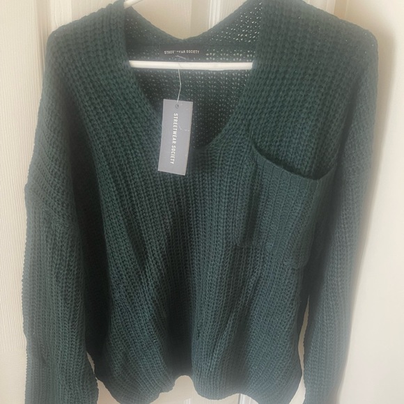 Dark Green knit sweater, size small, new with tags - Picture 1 of 3